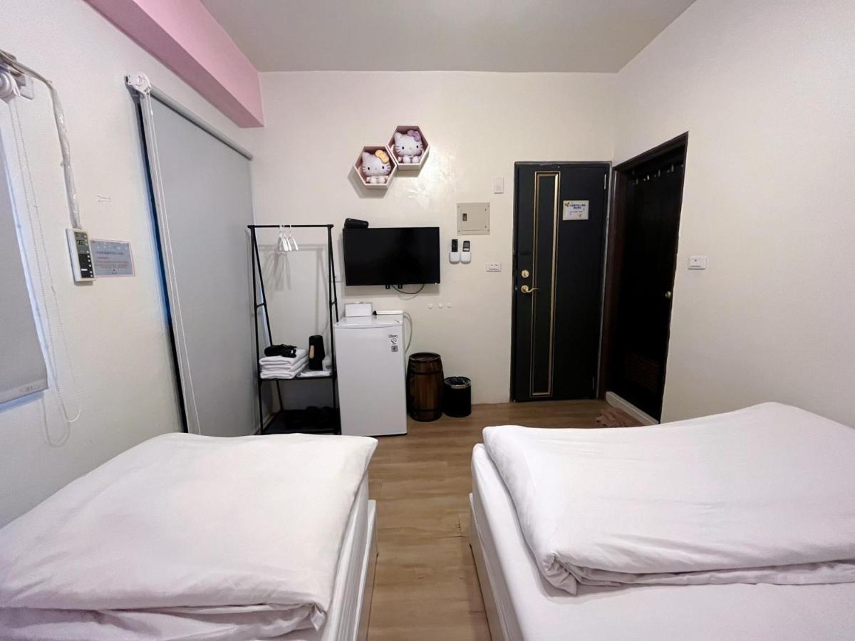Fengchia Fun House Apartment Taichung Exterior photo