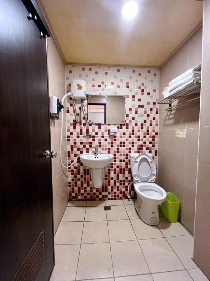 Fengchia Fun House Apartment Taichung Exterior photo